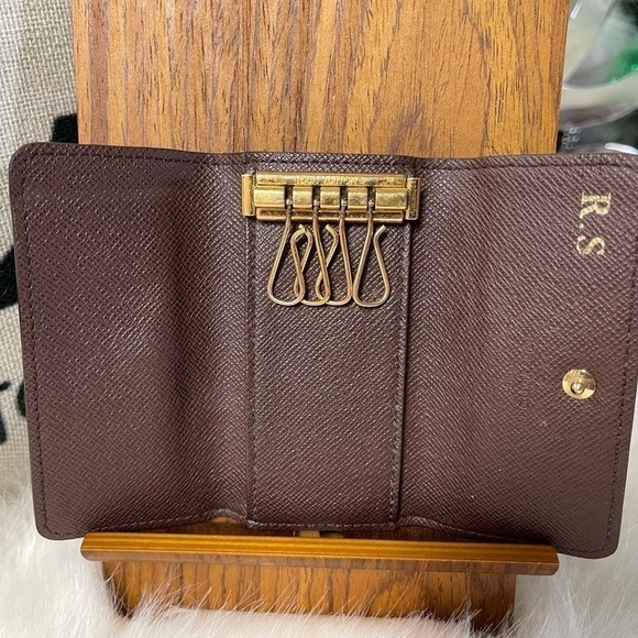 AUTHENTIC LOUIS VUITTON DAMIER MULTICLES 4 RING KEY CASE - Picture 5 of 14